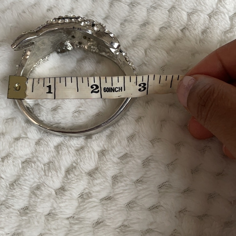 Rhinestone Tiger Head Statement Bracelet - Picture 8 of 8